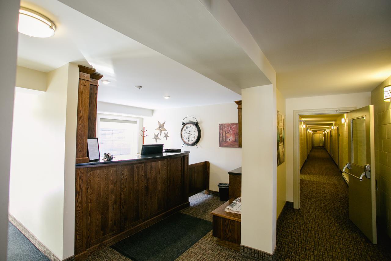 The Sleepy Owl Hotel Fort Frances Buitenkant foto